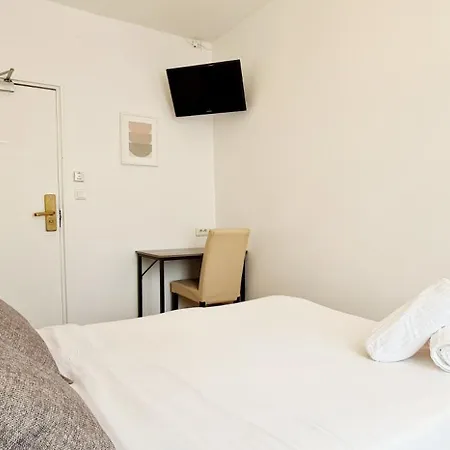 Hotel De France 18 Parigi Esterno foto